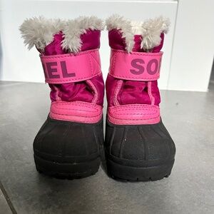 Pink Sorel Snowboots